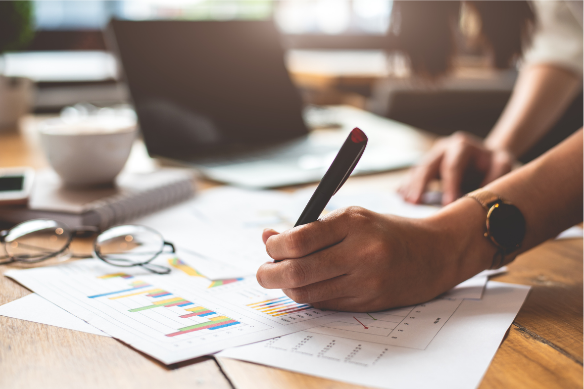 مهارات إعداد وكتابة التقارير